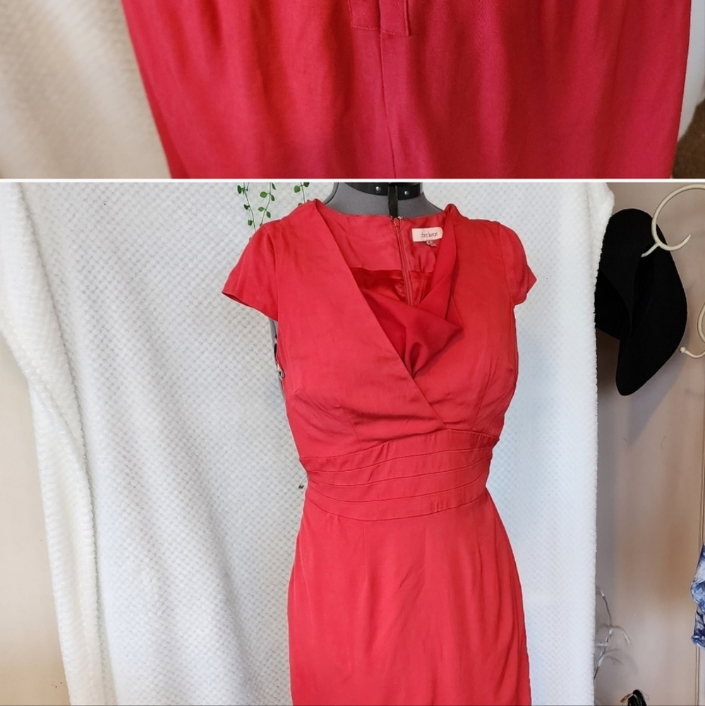 PENDING SALE woman size 10 crimson red fitted midi dress - Picture 13 of 14